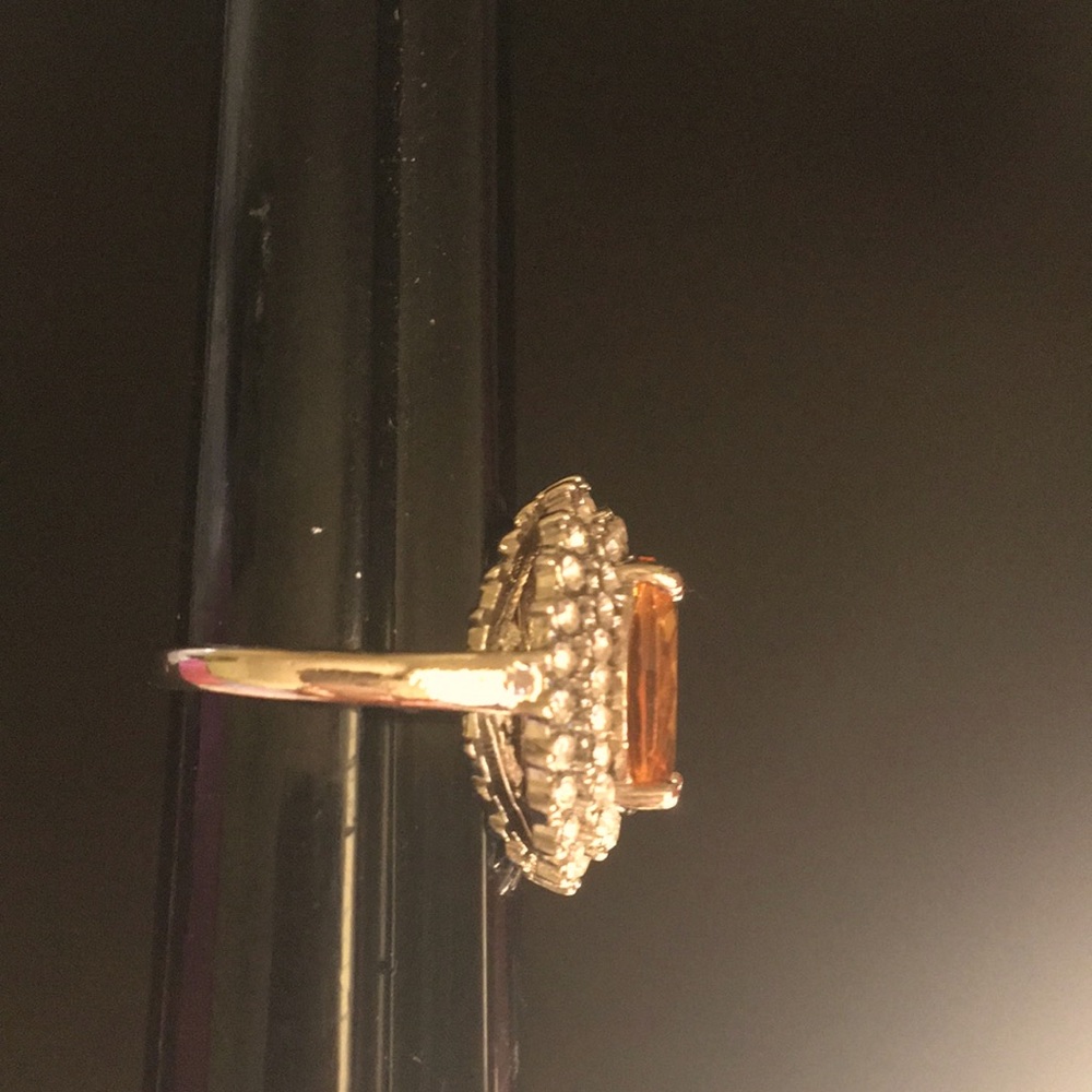 ❤️Citrine Gem Ring with Halo white Sapphires around Size 7 - Picture 9 of 9